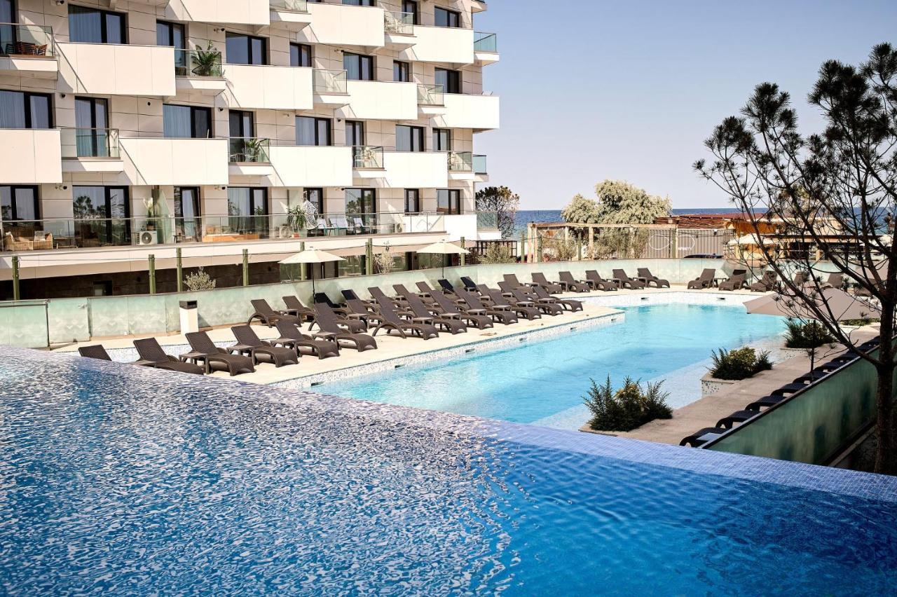 Mg Brothers Apartment In Infinity Beach Resort Mamaia Eksteriør billede