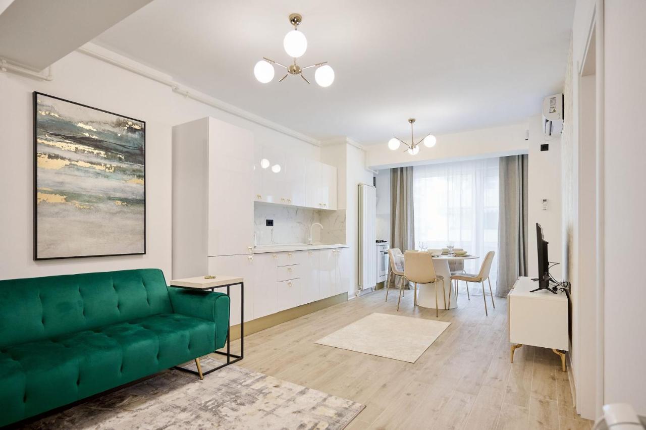Mg Brothers Apartment In Infinity Beach Resort Mamaia Eksteriør billede