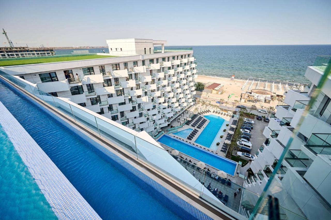 Mg Brothers Apartment In Infinity Beach Resort Mamaia Eksteriør billede