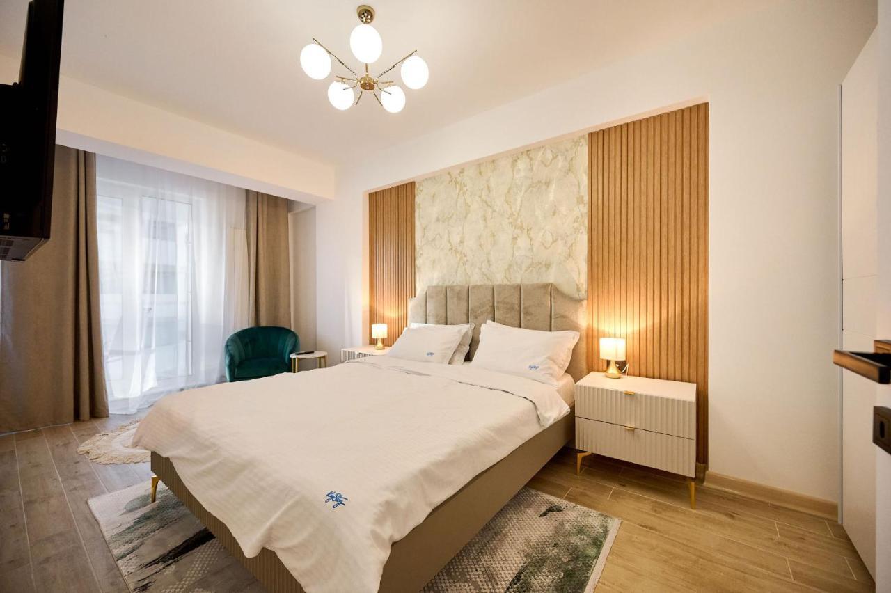 Mg Brothers Apartment In Infinity Beach Resort Mamaia Eksteriør billede