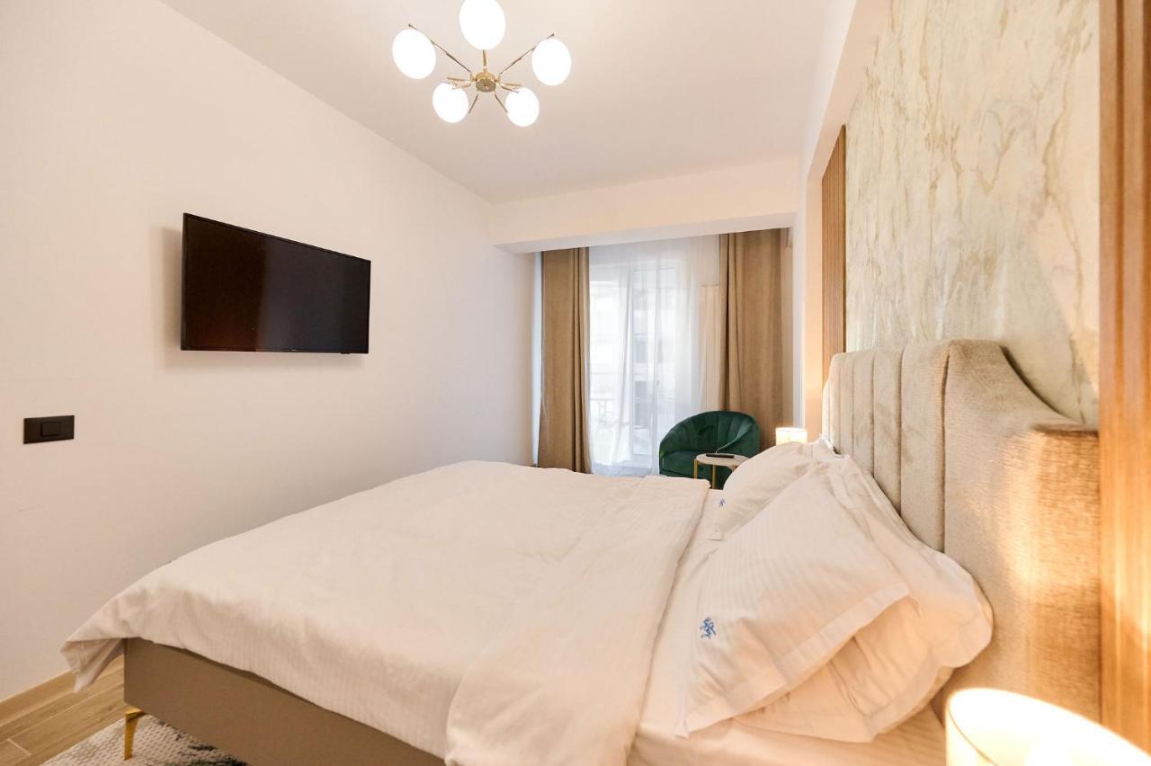 Mg Brothers Apartment In Infinity Beach Resort Mamaia Eksteriør billede