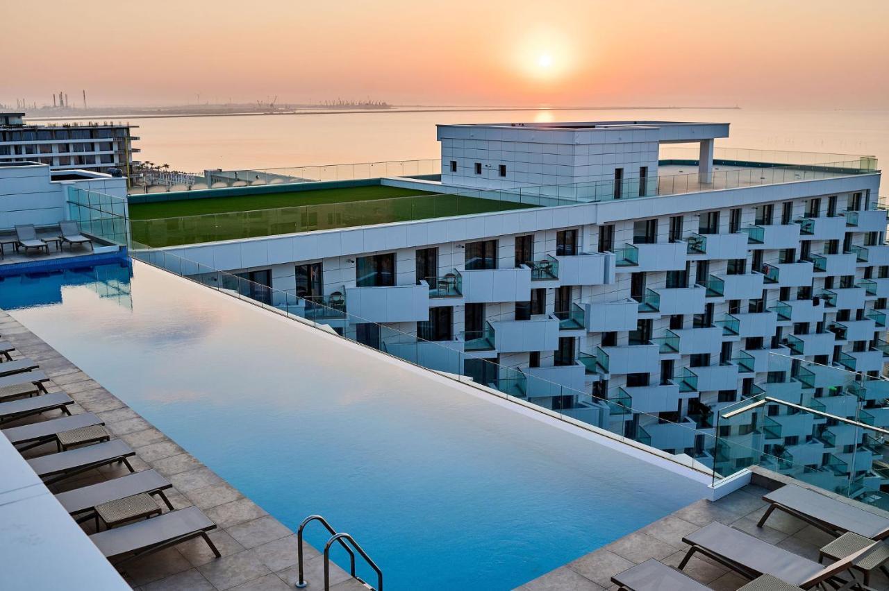Mg Brothers Apartment In Infinity Beach Resort Mamaia Eksteriør billede